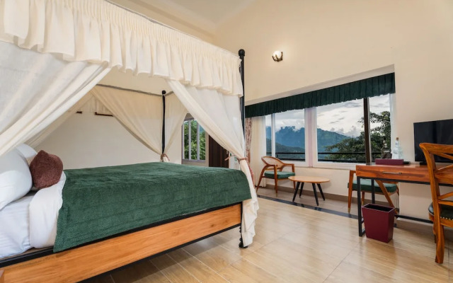 Summit Bougainvillea Tea Resort