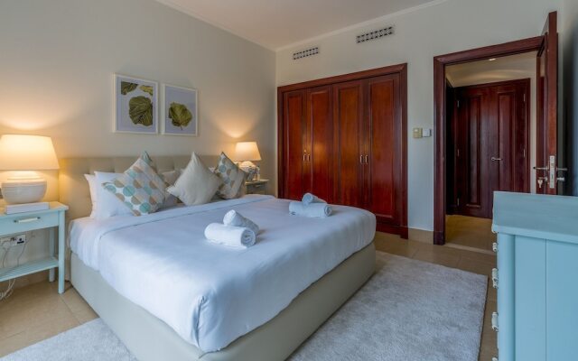 Spacious 2bedroom With Burj View in Downtown Dubai