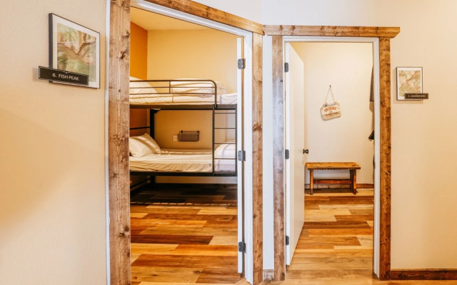 Pintler's Portal Hostel