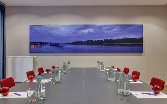 Holiday Inn Express Frankfurt Messe by IHG