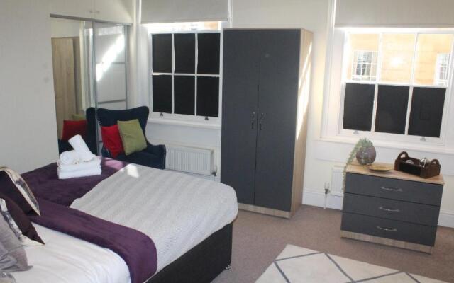 Beautiful 2 bedroom apartment in central Bath