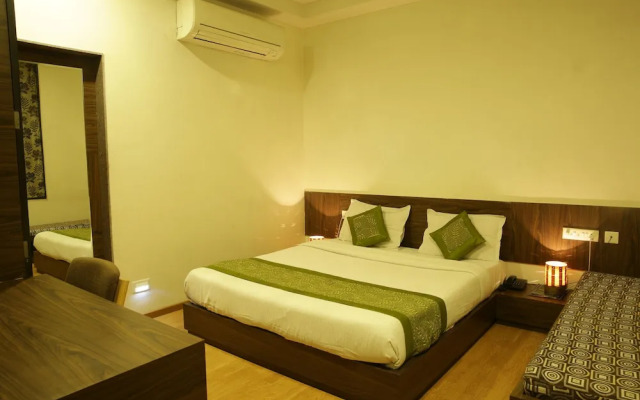 Hotel Harsh Paradise