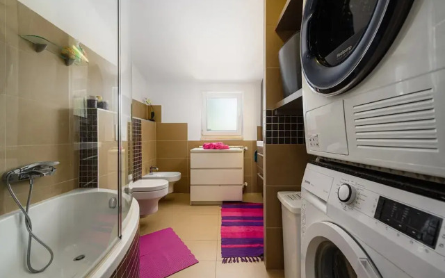 Cozy Apartment With Children Area