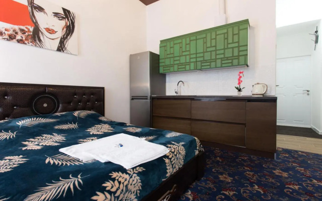 Pushkinskaya "Wine palette"