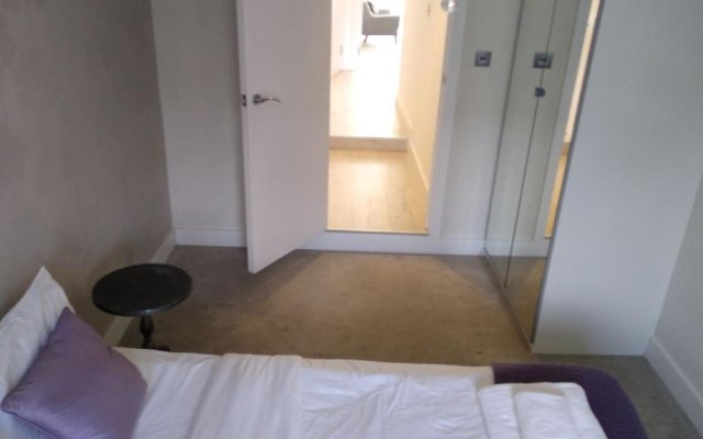 Modern 2 Bed Flat in Maida Hill near Kensal town in for up to 4 people - 9mins to tube station