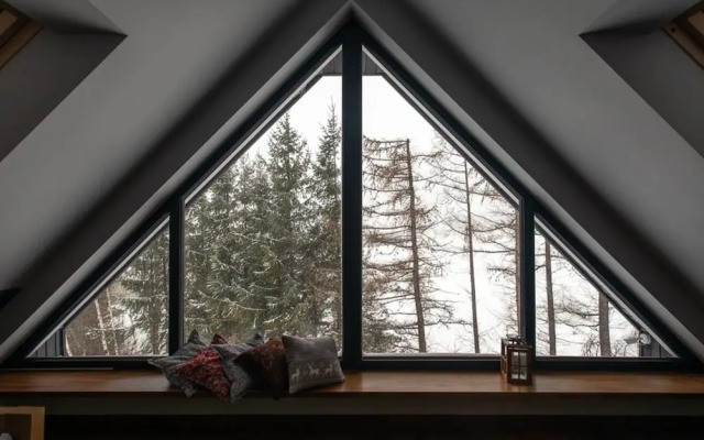 Mountain Stay With Hot Tub