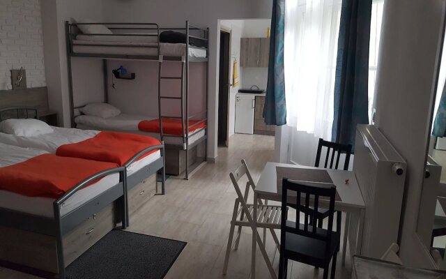Hostel Lwowska 11