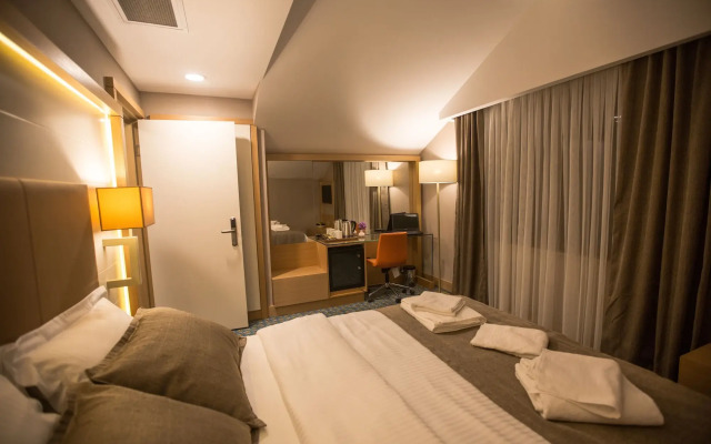 Blue Sea Hotel