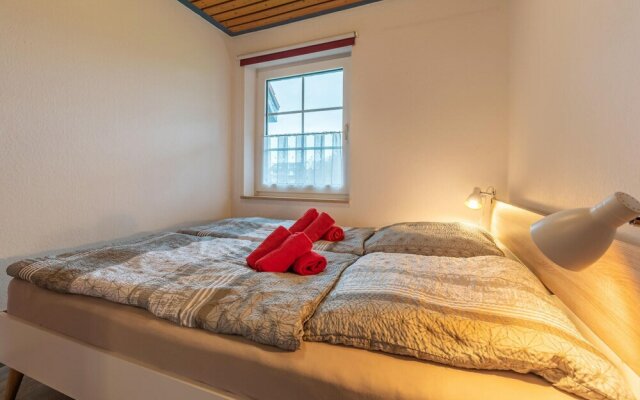 Awesome Apartment in Friedrichskoog-spitze With 2 Bedrooms and Wifi