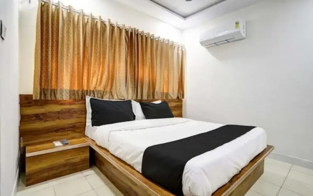 Goroomgo Apollo Vastrapur