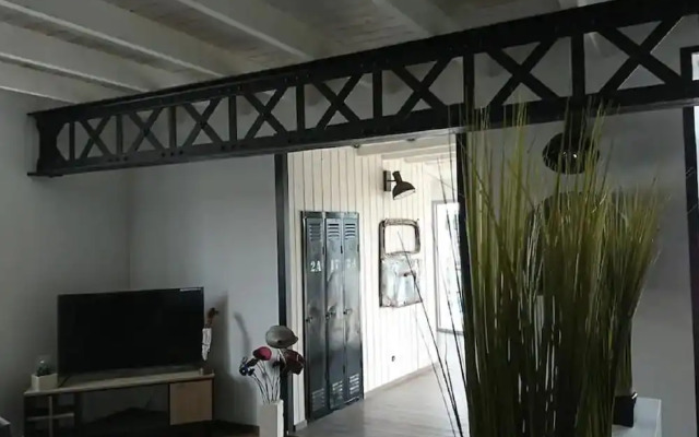 Majestic Villa in Nuaille-d'aunis With Sauna