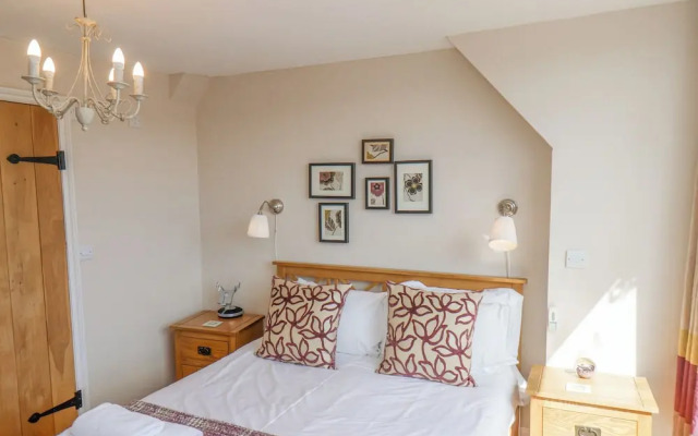 Rooftops Cottage
