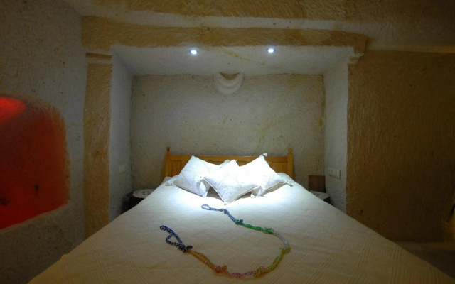 Arif Cave Hotel
