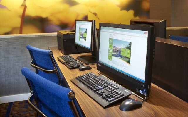 Courtyard by Marriott Detroit Dearborn