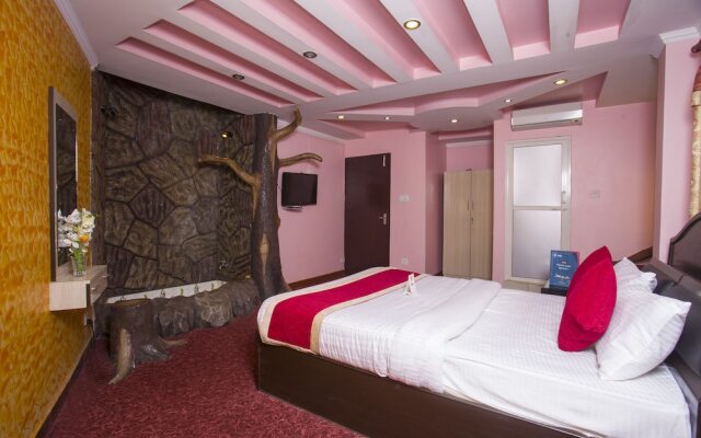 OYO 161 Ram Janaki Hotel