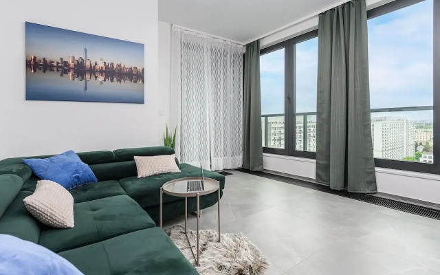 Lumina 15th Floor Apartment in Warsaw