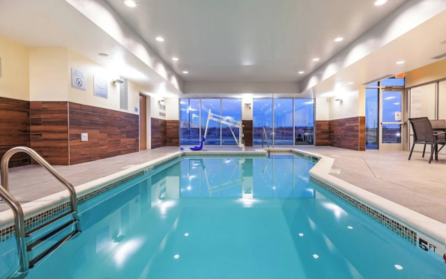 Fairfield Inn & Suites by Marriott Tulsa Catoosa