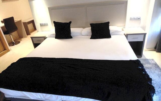 Hotel Trueba