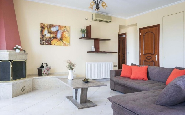 Villa Xenia With 3 Bedrooms and 2 Bathrooms