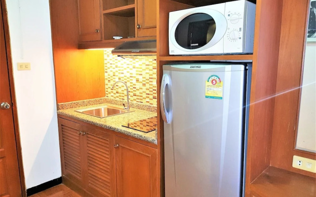 Thepthip Mansion Pattaya 5th Floor Studio Apartment