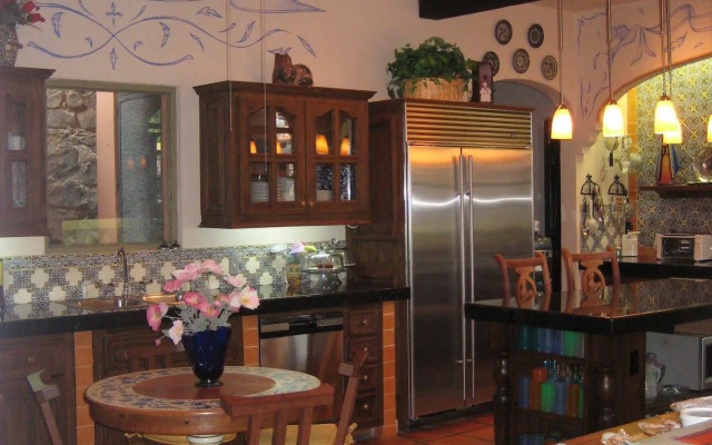 Casa Tres Leones