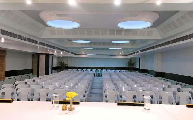 Hotel Gnanam