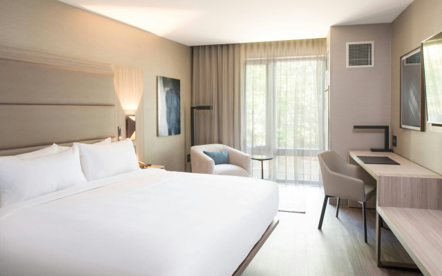 AC Hotel by Marriott Boston Cleveland Circle