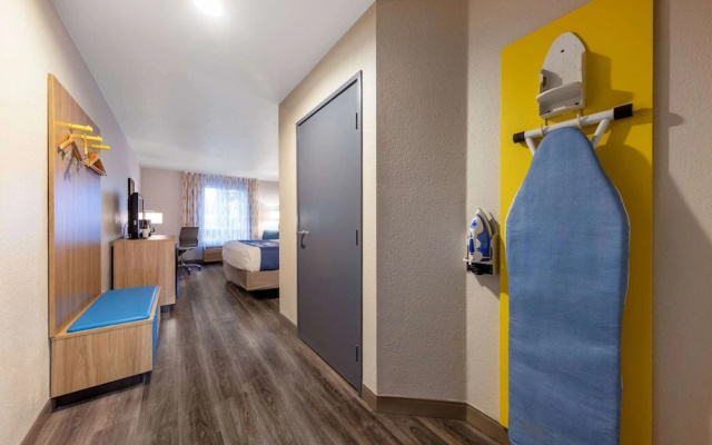 Days Inn Lathrop