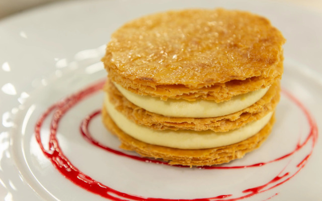 The Originals Boutique, La Maison Rouge