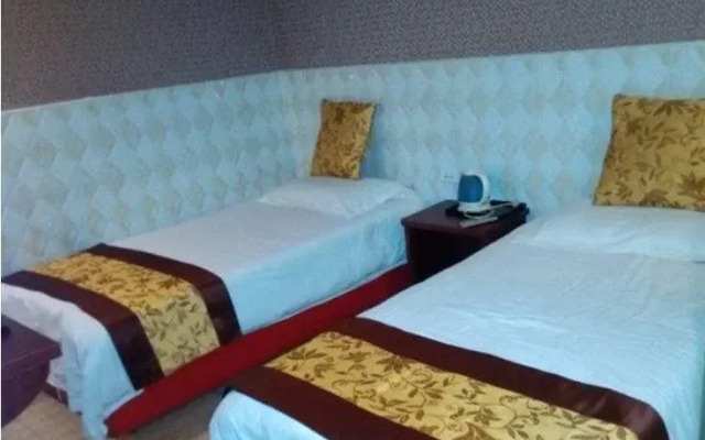 Yichang Longfeng Inn