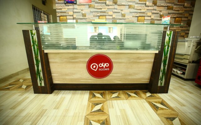 OYO 1223 Maruthi Residency