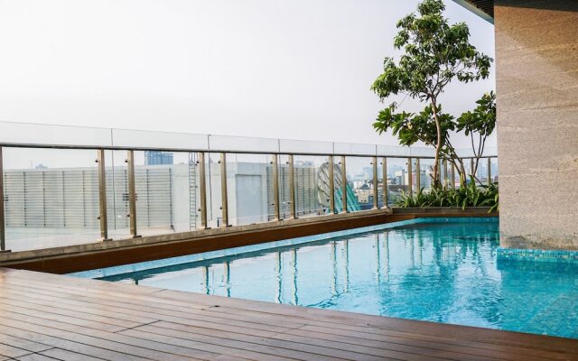 Warm and Cozy Studio at Menteng Park Apartment