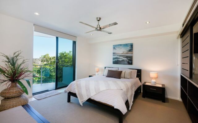 Stylish Beach Side Apartment - Unit 5 - 33 Lorikeet Drive