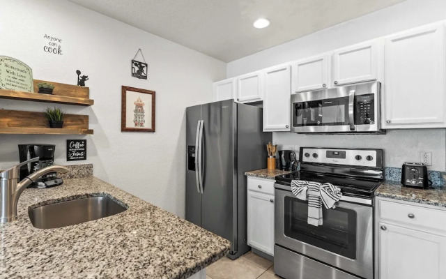 Enchanted At 7 Dwarfs Lane