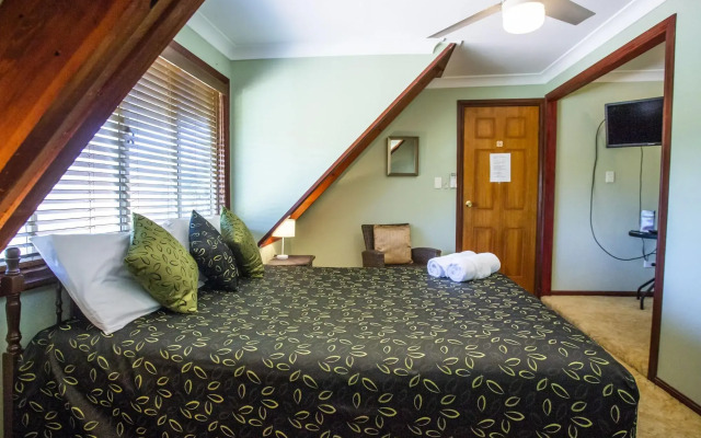 Ainslie Manor B&B