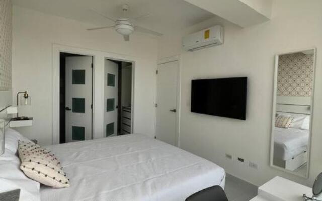 Apartamento Lujo + Piscina infinita + GYM + Sauna