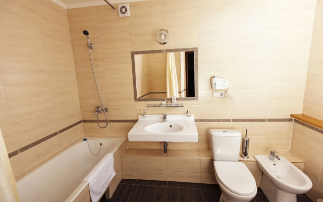 Hotel Alma