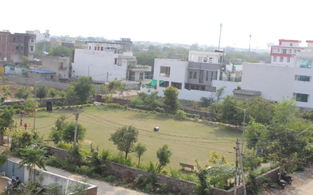 Rukiye Zara Jaipur