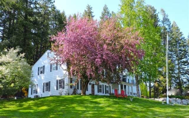 Huckleberry Hill Bed and Breakfast