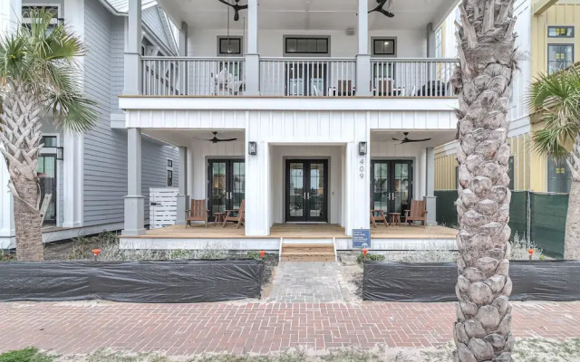 Sandy Cheeks 409 COA