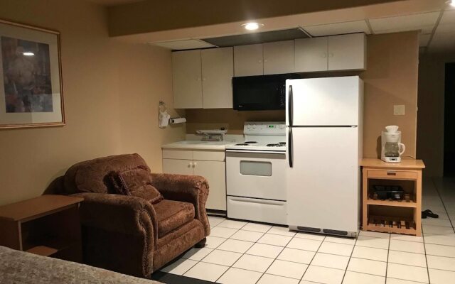 Economy Guest Village and Apartments