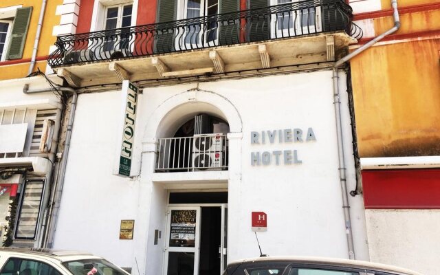 Riviera Hotel