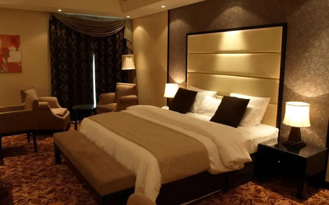Paragon Hotel