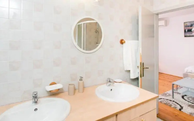Apartment Akvarel