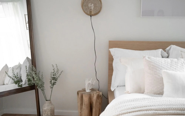 Stockholm Style Designer 1BR Close to DT