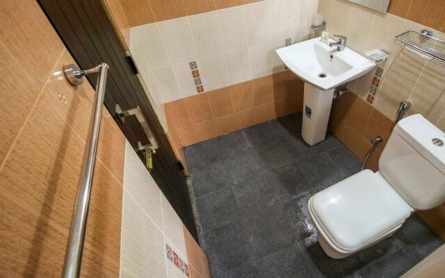 Yoho Solid Hotel Borella