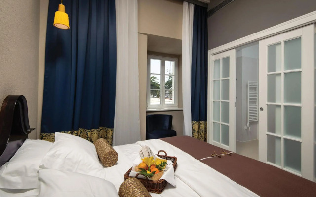XII Century Heritage Hotel