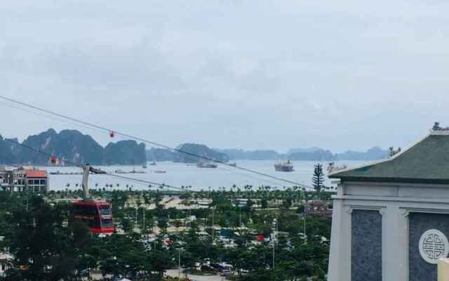 Ivy Hotel Ha Long