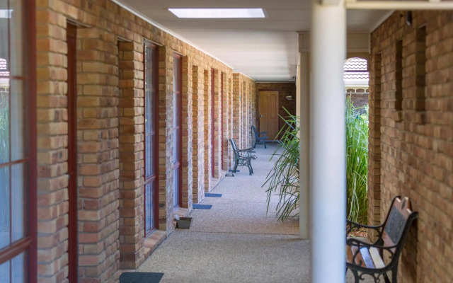 Best Western Ambassador Motor Inn & Apartments