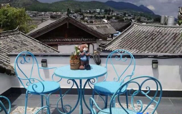 Lijiang see and not see inn